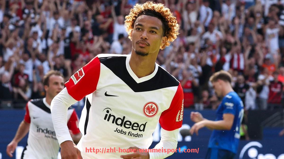 完美体育官方网站-2025年世俱杯球队装备采购策略的研究与实施效果评估