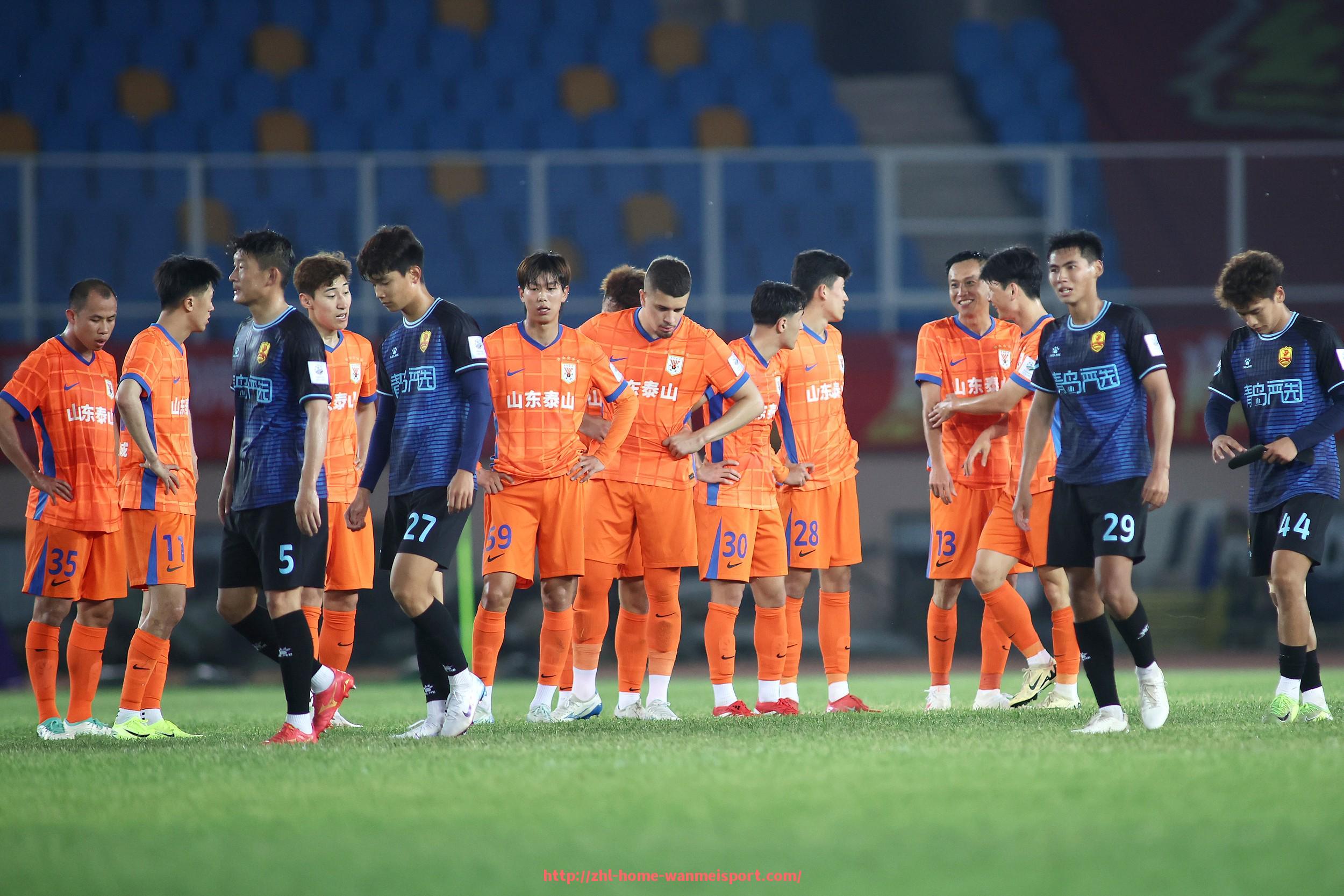 完美体育官方网站-法甲球员传球数据排行:谁是中场组织的真正核心?